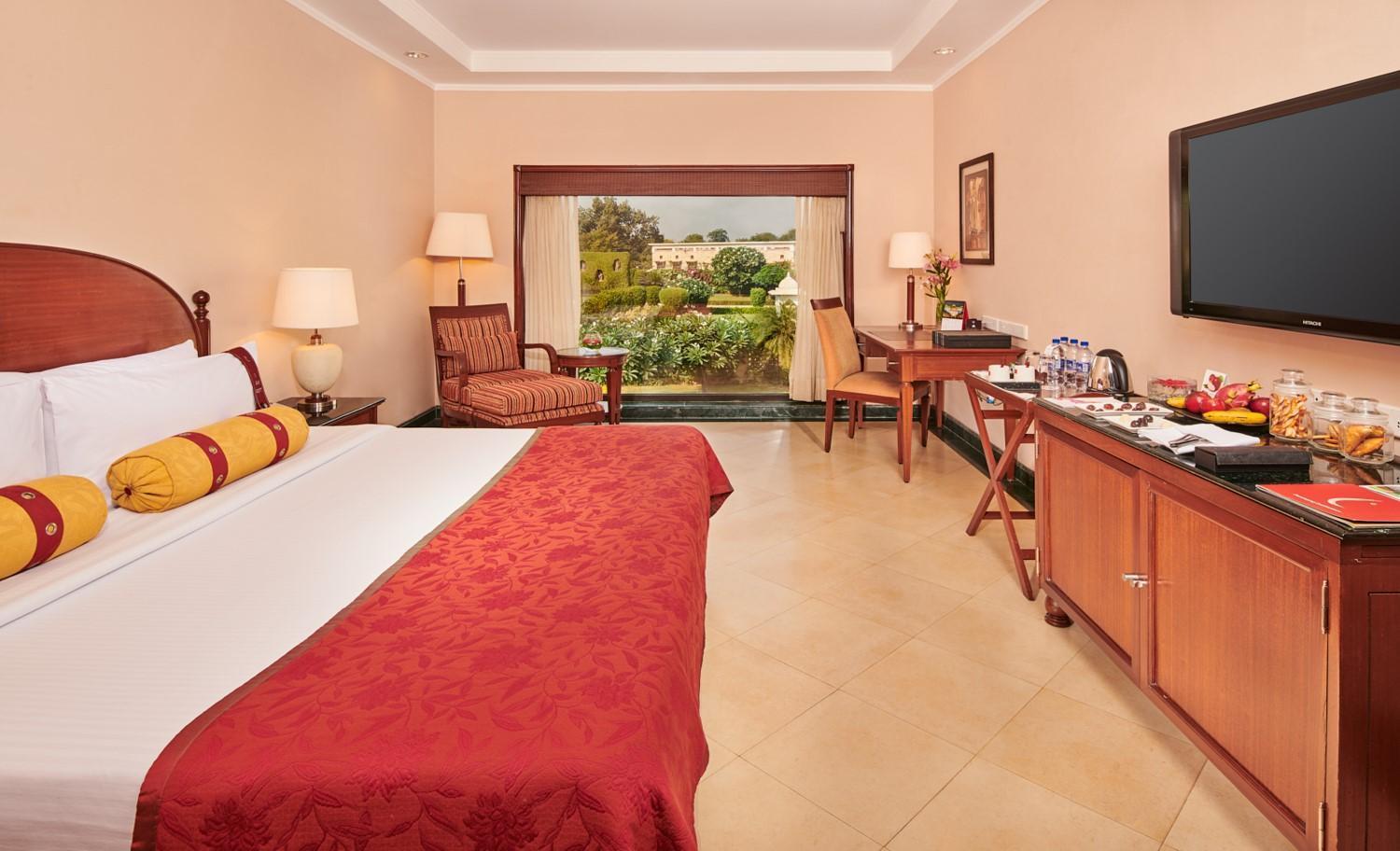 The Lalit Temple View Hotel Khajurāho Eksteriør billede