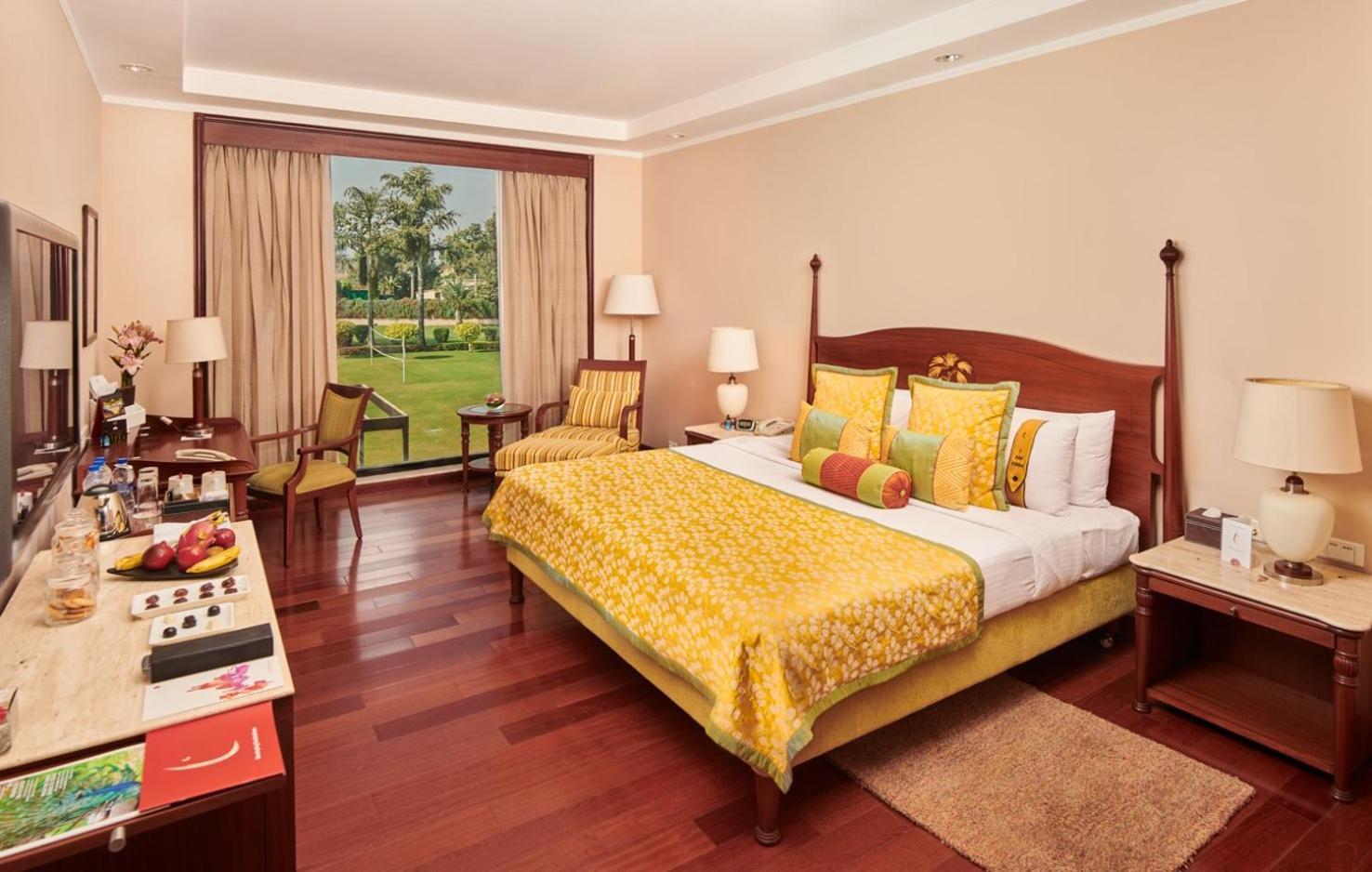 The Lalit Temple View Hotel Khajurāho Eksteriør billede